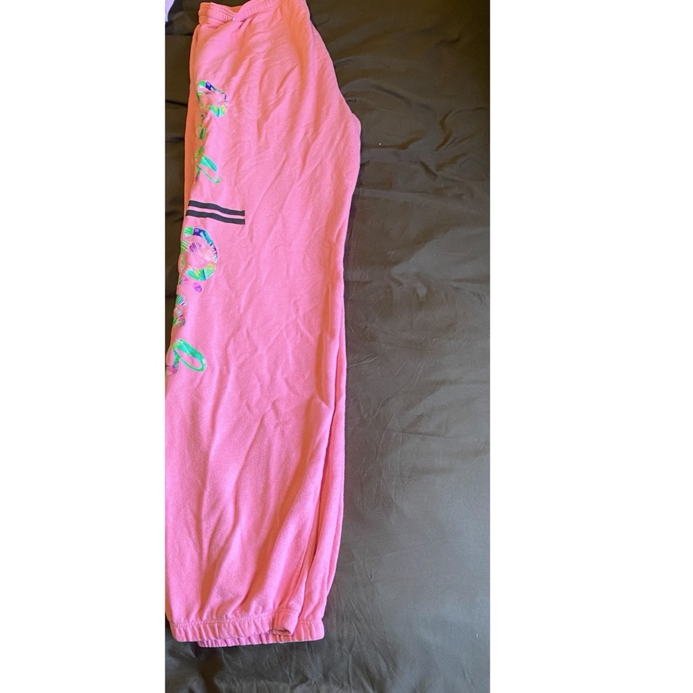 PINK sweats